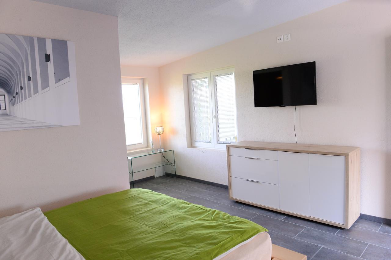 Hotel Belp Bern Airport Free Parking Екстериор снимка